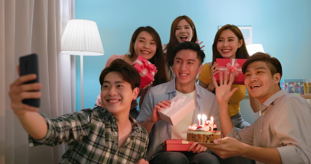 Video Gift Messaging – A New Way to Gift!